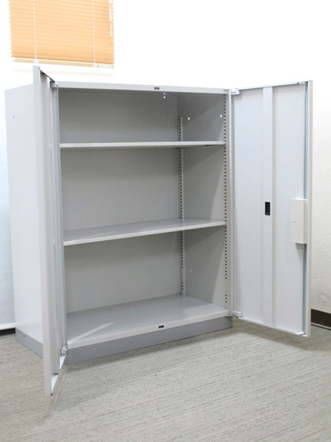 【送料無料 東京地区限定】【大量入荷!】【美品】4台セット 両開き書庫 スチール書庫 カギ付き書庫 鍵付き書庫 スチールキャビネット イトーキ シンライン 国産 キャビネット 両開きキャビネット 収納庫 保管庫 本棚 書棚【中古オフィス家具】【中古】 - 画像 (5)