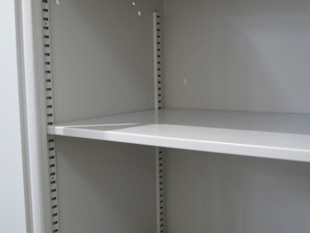 【送料無料 東京地区限定】【大量入荷!】【美品】4台セット 両開き書庫 スチール書庫 カギ付き書庫 鍵付き書庫 スチールキャビネット イトーキ シンライン 国産 キャビネット 両開きキャビネット 収納庫 保管庫 本棚 書棚【中古オフィス家具】【中古】 - 画像 (6)