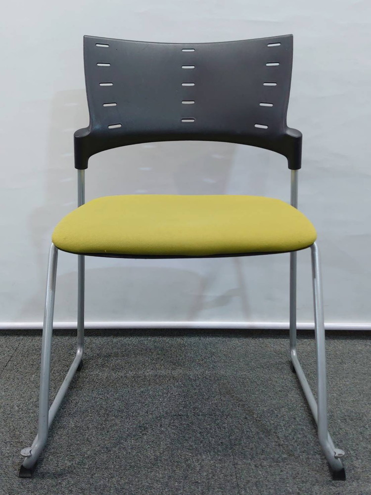 【送料無料 東京地区限定】 イトーキ マノス 14脚セット KLD-330GB-ZTQ6 マノスチェア 会議チェア ミーティングチェア スタッキングチェア スタックチェア ループ脚チェア 多目的チェア 積み重ねチェア ITOKI MANOSS【中古オフィス家具】【中古】 - 画像 (6)