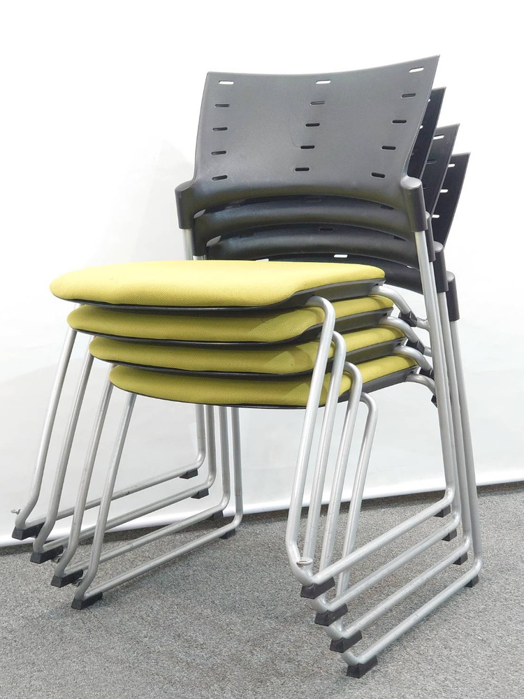 【送料無料 東京地区限定】 イトーキ マノス 14脚セット KLD-330GB-ZTQ6 マノスチェア 会議チェア ミーティングチェア スタッキングチェア スタックチェア ループ脚チェア 多目的チェア 積み重ねチェア ITOKI MANOSS【中古オフィス家具】【中古】 - 画像 (9)