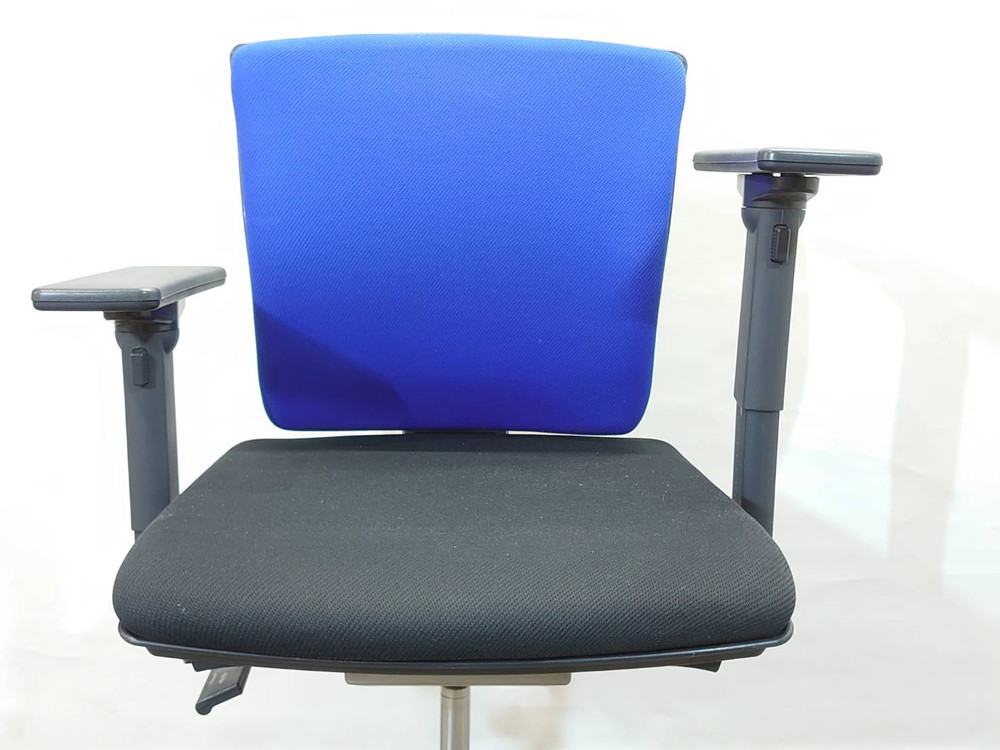 【中古】Ludio 国産 オフィスチェア キャスターチェア 肘付き - 画像 (4)