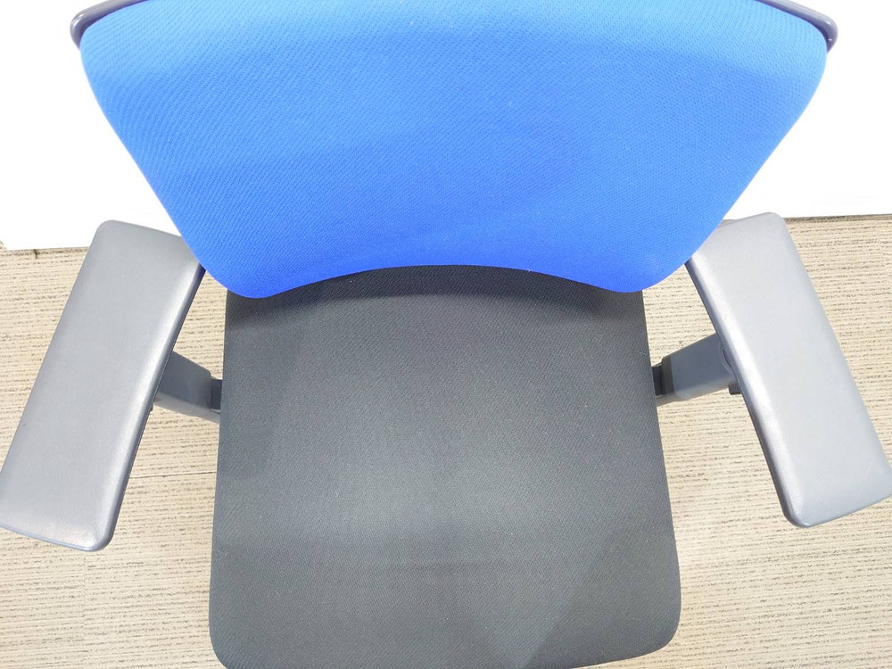 【中古】Ludio 国産 オフィスチェア キャスターチェア 肘付き - 画像 (5)