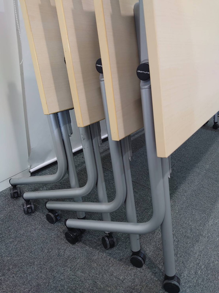 【送料無料 東京地区限定】【8台あり】4台セット オカムラ ネスティア 折りたたみテーブル 折り畳みテーブル ミーティングテーブル 会議テーブル スタックテーブル フォールディングテーブル スタッキングテーブル 会議用テーブル - 画像 (8)