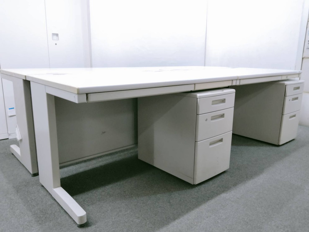 【送料無料 東京地区限定】 【大量入荷】 4人用 開業セット デスクセット 片袖机 片袖デスク オフィスデスク スチールデスク 事務机 事務デスク 平机 デスクワゴン サイドワゴン キャスターワゴン 4台セット コクヨ BS 国産 W1200×D700×H700 【中古オフィス家具】【中古】 - 画像 (5)