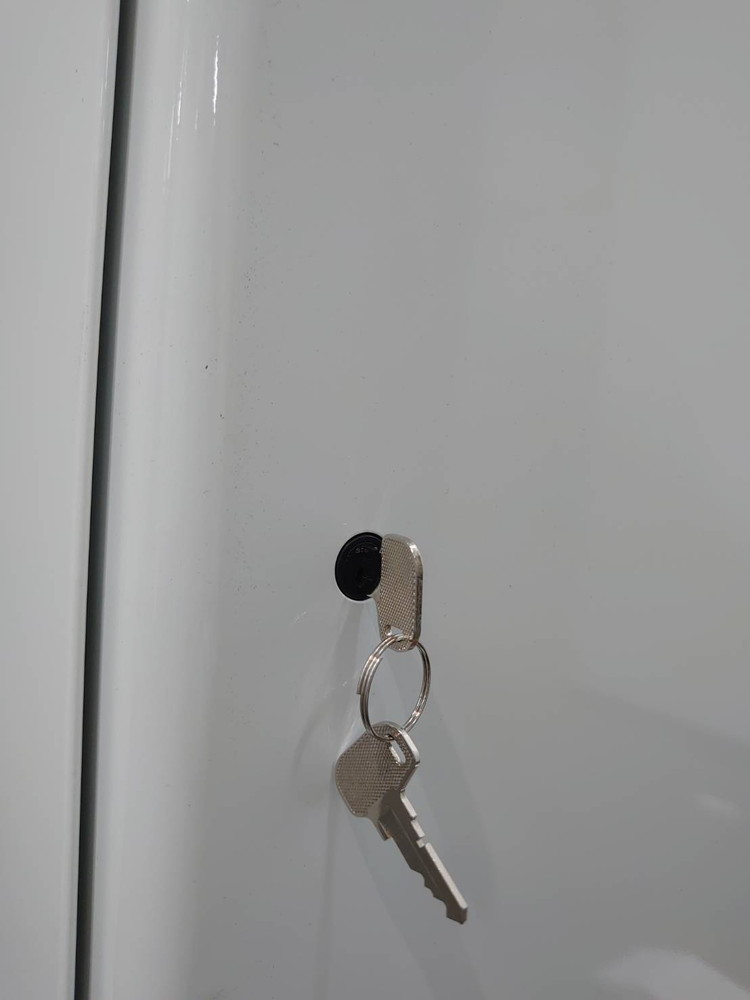 【送料無料 東京地区限定】食券機 芝浦 KB-172NNS 新500円対応自販機 券売機 SHIBAURA【中古オフィス家具】【中古】 - 画像 (17)