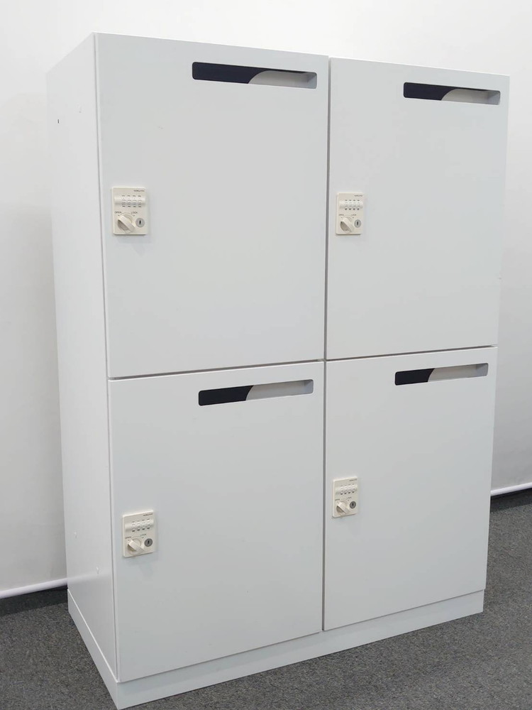 コクヨ エディア 4人用ロッカー パーソナルロッカー 投函口付き メールボックス BWUH-RN4XM69SAW 貴重品ロッカー ダイヤル錠タイプ KOKUYO EDIA 国産 【中古オフィス家具】【中古】