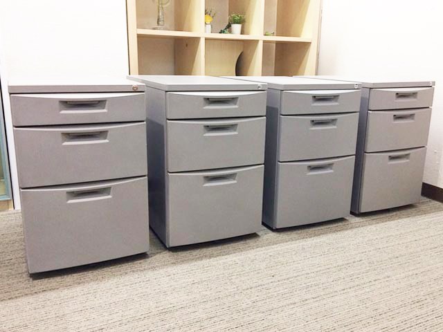 【法人限定送料無料】4台セット イトーキ CZ 3段ワゴン サイドワゴン デスクワゴン キャスターワゴン 事務ワゴン 袖机 脇机【中古オフィス家具】【中古】 - 画像 (2)