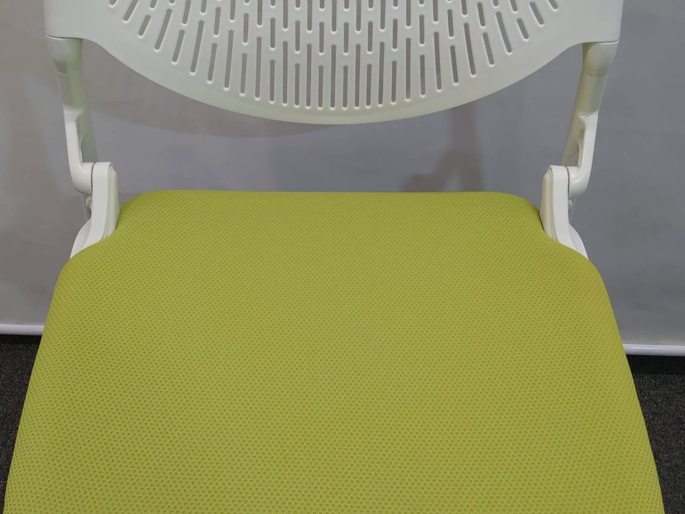 【Sランク美品】 【88脚入荷】 【送料無料 東京地区限定】 オカムラ ルナ 50脚セット ミーティングチェア 会議チェア ネスタブルチェア ネスティングチェア 多目的チェア 折り畳みチェア キャスター付き 【中古オフィス家具】【中古】 - 画像 (8)