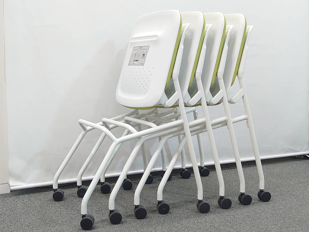 【Sランク美品】 【88脚入荷】 【送料無料 東京地区限定】 オカムラ ルナ 50脚セット ミーティングチェア 会議チェア ネスタブルチェア ネスティングチェア 多目的チェア 折り畳みチェア キャスター付き 【中古オフィス家具】【中古】 - 画像 (9)