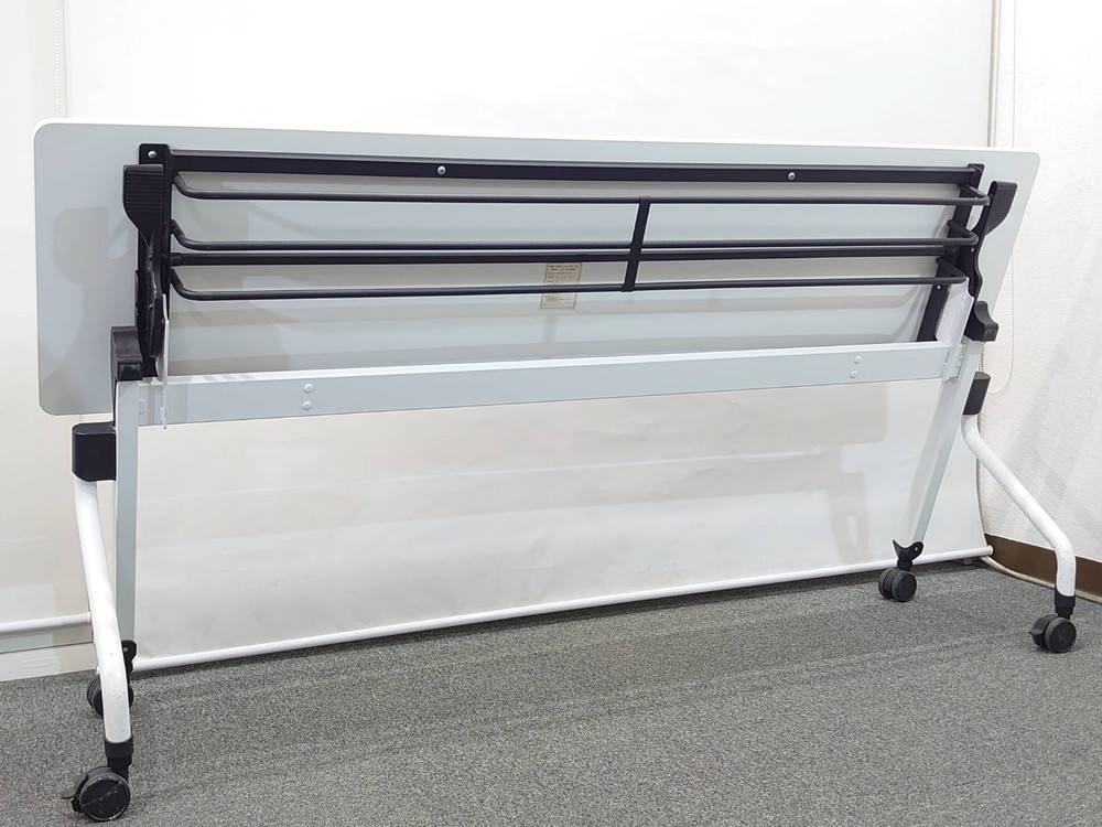 【送料無料 東京地区限定】【在庫20台あり】10台セット 折りたたみテーブル 折り畳みテーブル ミーティングテーブル 会議テーブル スタックテーブル フォールディングテーブル スタッキングテーブル 会議用テーブル【中古オフィス家具】【中古】 - 画像 (5)