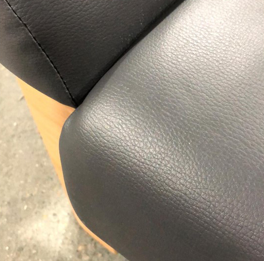 コクヨ ソファ ソファベッド 応接ソファ 3人掛けソファ 合皮ソファ リクライニング式 ソファーベッド 応接用ソファ 三人掛けソファ ソファー ロビーソファ アームソファ HP-CE773VZE5 ウレタンレザー張り 国産 役員室 応接室 待合室 W1840×D830×H690mm 【中古オフィス家具】【中古】 - 画像 (6)