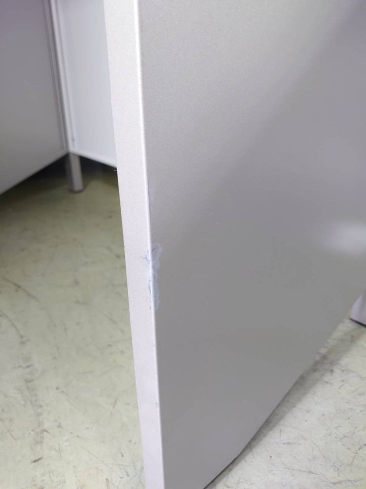 イトーキ カウンター ハイカウンター 受付台 教卓 演台 インフォメーションカウンター 受付カウンター W900 D450 H1100 受け付けカウンター 窓口カウンター 案内台 案内カウンター オフィス用カウンター 事務用カウンター 無人カウンター ホワイト色 ITOKI【中古オフィス家具】【中古】 - 画像 (8)