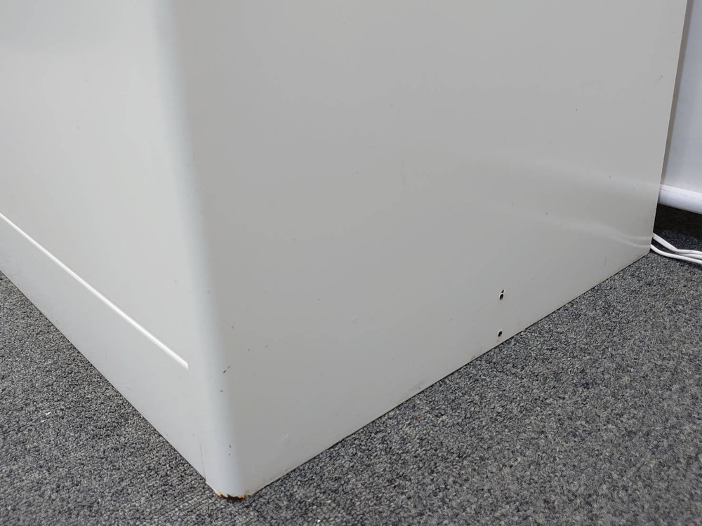 キッチンキャビネット LION 食器棚 ビジネスキッチン ティーキャビネット 食器収納ユニット キッチンカウンター オフィスキッチン レンジ台 W900×D450×H1800 ライオン事務器【中古オフィス家具】【中古】 - 画像 (10)