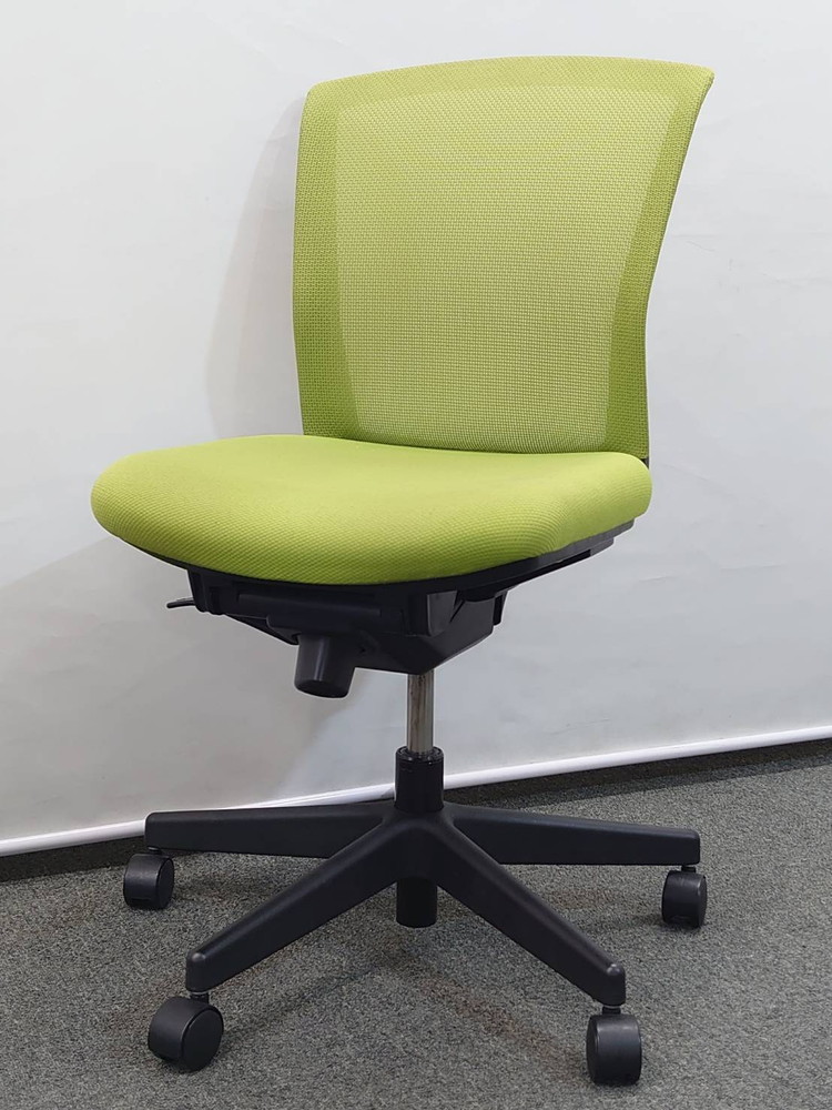 【送料無料 地域限定】4脚セット オフィスチェア メッシュチェア デスクチェア 事務チェア キャスターチェア PCチェア OAチェア コクヨ バリシア【中古オフィス家具】【中古】 - 画像 (3)