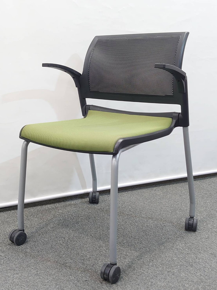 【送料無料 東京地区限定】30脚セット ウチダ FM-310 ミーティングチェア ネスティングチェア 会議チェア スタッキングチェア スタックチェア 布張り 会議イス 多目的チェア 内田洋行 UCHIDA【中古オフィス家具】【中古】 - 画像 (4)