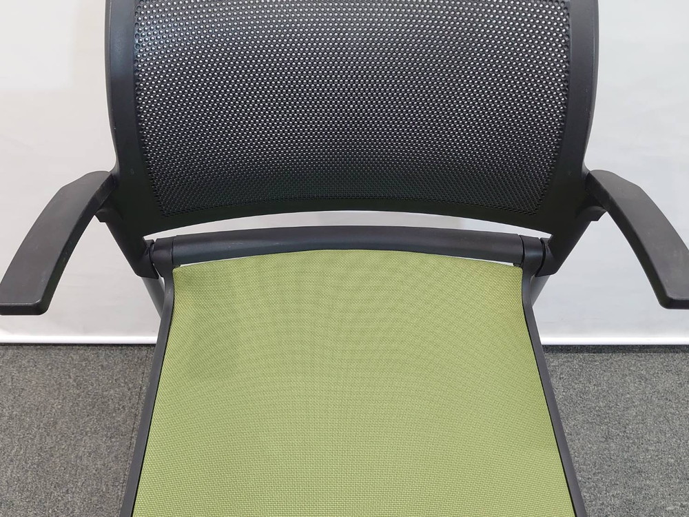 【送料無料 東京地区限定】30脚セット ウチダ FM-310 ミーティングチェア ネスティングチェア 会議チェア スタッキングチェア スタックチェア 布張り 会議イス 多目的チェア 内田洋行 UCHIDA【中古オフィス家具】【中古】 - 画像 (8)