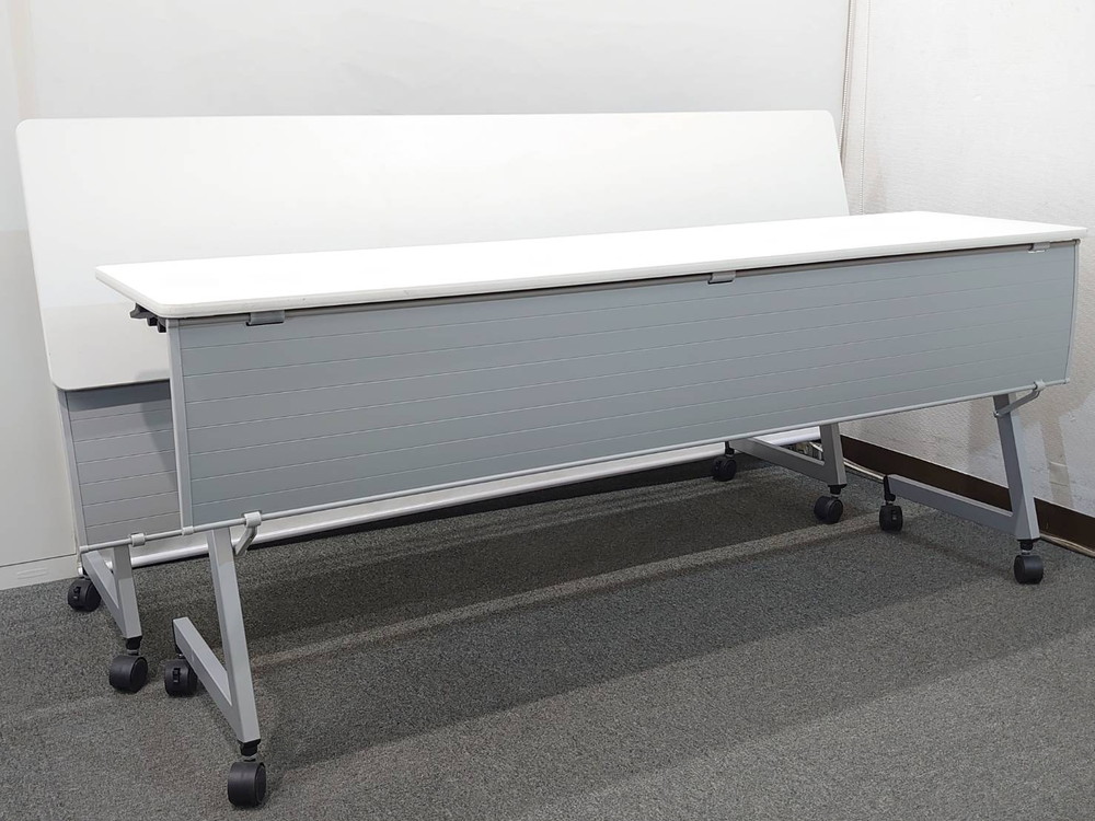 【送料無料 東京地区限定】 会議テーブル 2台セット イトーキ HYシリーズ 幕板付き キャスター付き 折りたたみテーブル 折り畳みテーブル 平行スタックテーブル ミーティングテーブル フォールディングテーブル スタッキングテーブル ITOKI W1800×D450×H720 【中古オフィス家具】【中古】 - 画像 (3)