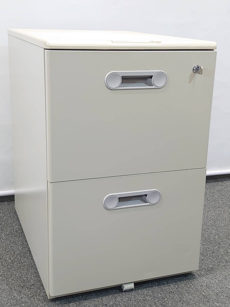 【法人限定送料無料】 デスクワゴン LION LTシリーズ 事務ワゴン サイドワゴン キャスターワゴン 袖机 脇机 2段 カギ付き 鍵付き 2段ワゴン インサイドワゴン 机下収納ワゴン ライオン事務器 LT-N042A【中古オフィス家具】【中古】 - 画像 (2)