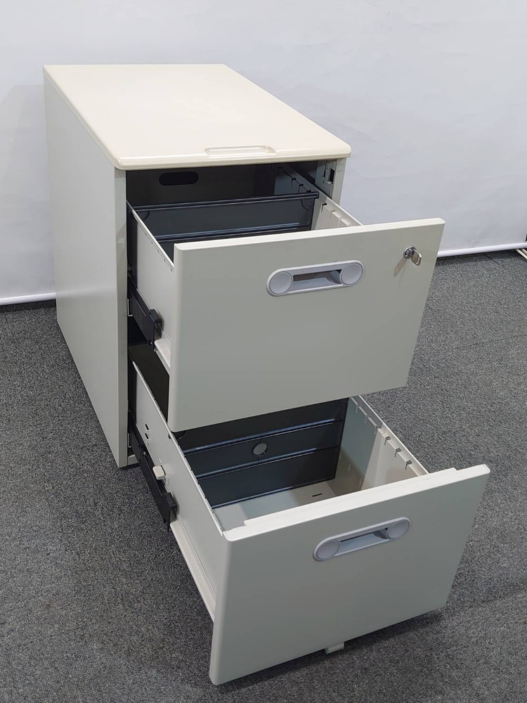 【法人限定送料無料】 デスクワゴン LION LTシリーズ 事務ワゴン サイドワゴン キャスターワゴン 袖机 脇机 2段 カギ付き 鍵付き 2段ワゴン インサイドワゴン 机下収納ワゴン ライオン事務器 LT-N042A【中古オフィス家具】【中古】 - 画像 (3)