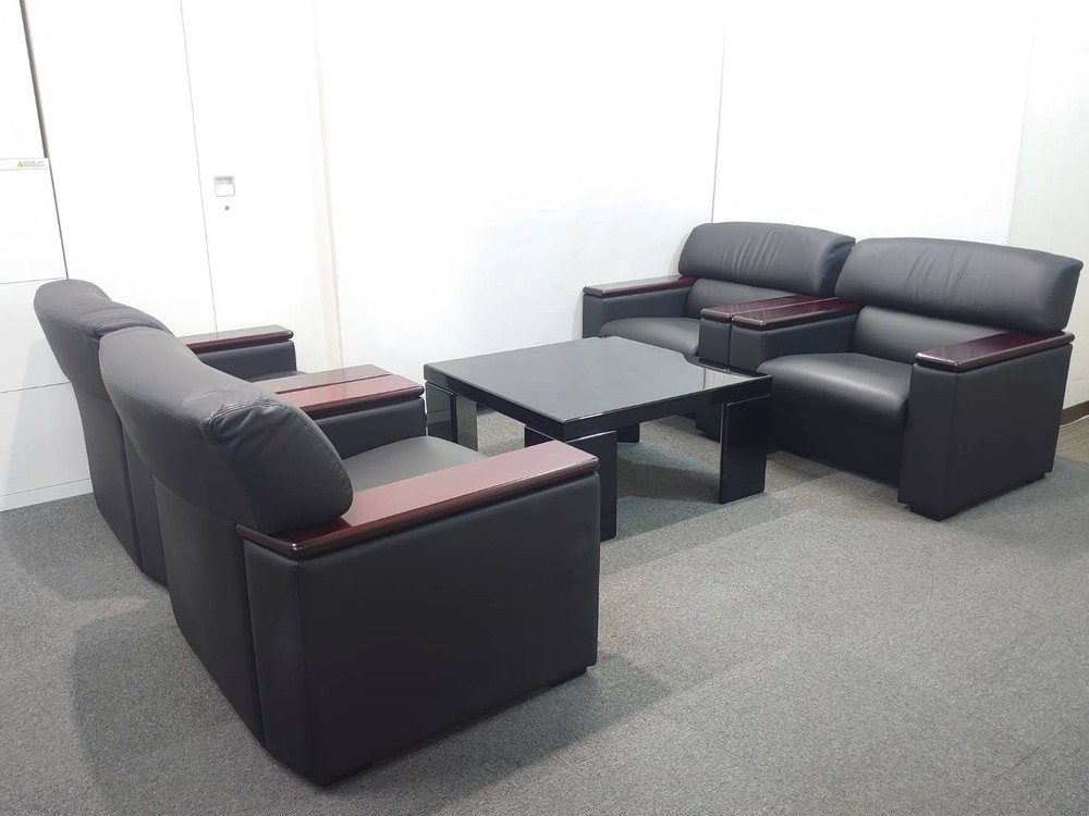 【送料無料 東京地区限定】 応接セット 5点セット 4人用 1人掛けソファ×4 テーブル ソファセット アームソファ 役員室 会議室 応接室 応接ソファ 役員ソファセット オカムラ 応接家具 応接用セット 応接用ソファ グレー色 ソファー 一人掛け オフィスソファ ローテーブル okamura 岡村製作所【中古オフィス家具】【中古】 - 画像 (2)