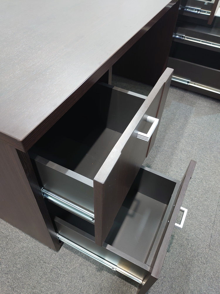 【送料無料 東京地区限定】コクヨ 両袖机 両袖デスク 役員デスク 高級デスク 木製デスク 役員用デスク 役員机 社長机 役員用家具 オフィスデスク マネジメントデスク エグゼクティブデスク 社長室 役員室 W1800×D850×H720 KOKUYO コクヨマネージメントS370【中古オフィス家具】【中古】 - 画像 (6)