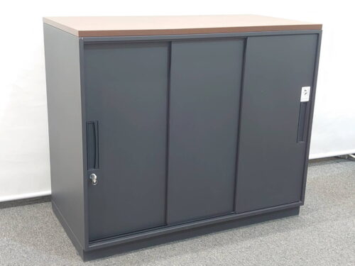 カギ付き書庫 鍵付き書庫 スチール書庫 スチールキャビネット 可動棚板付き 書棚 収納庫 W900×D450×H760 引き違い書庫 DSK デリカウォール Vシリーズ キャビネット 本棚 引き戸【中古オフィス家具】【中古】