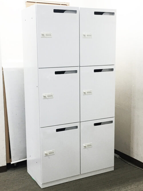 コクヨ エディア 6人用 パーソナルロッカー 6人用ロッカー ロッカー 投函口付き メールボックス 貴重品ロッカー ダイヤル錠タイプ W900 D450 H1810 ホワイト色 6名用 メールBOX メールロッカー メール穴あり オフィスロッカー スチールロッカー KOKUYO EDIA BWU-RN62ADEM79SAWN 国産【中古オフィス家具】【中古】