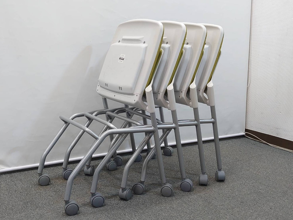 【250脚以上入荷】【送料無料 東京地区限定】 100脚セット ウチダ 会議チェア ミーティングチェア 多目的チェア ネスティングチェア ネスティング脚 キャスター付 グリーン色 スタッキングチェア MF-180N 平行スタック 横スタッキング 【中古オフィス家具】【中古】 - 画像 (8)