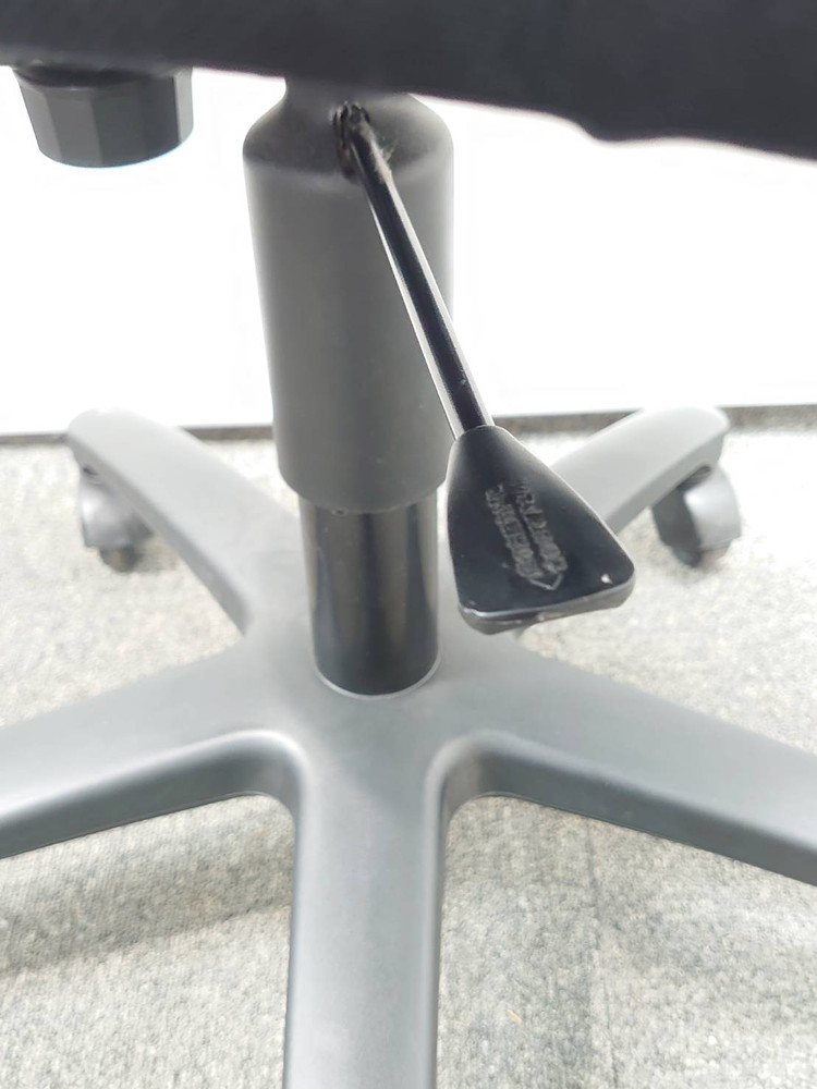 【送料無料 地域限定】【在庫104脚あり】10脚セット コクヨ イーザ オフィスチェア デスクチェア 事務チェア キャスターチェア 事務イス ワークチェア【中古オフィス家具】【中古】 - 画像 (7)