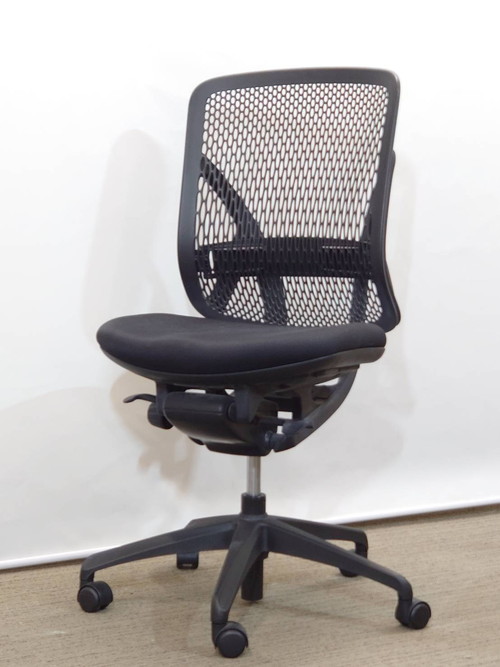 【送料無料 地域限定】 4脚セット イナバ イエラ yera オフィスチェア デスクチェア メッシュチェア ハイバックチェア 肘無 イエラチェア PCチェア キャスターチェア ブラックチェア 人気チェア 【中古オフィス家具】 【中古】 - 画像 (3)