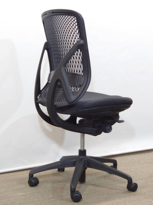 【送料無料 地域限定】 4脚セット イナバ イエラ yera オフィスチェア デスクチェア メッシュチェア ハイバックチェア 肘無 イエラチェア PCチェア キャスターチェア ブラックチェア 人気チェア 【中古オフィス家具】 【中古】 - 画像 (4)