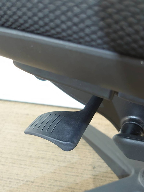 【送料無料 地域限定】 4脚セット イナバ イエラ yera オフィスチェア デスクチェア メッシュチェア ハイバックチェア 肘無 イエラチェア PCチェア キャスターチェア ブラックチェア 人気チェア 【中古オフィス家具】 【中古】 - 画像 (8)