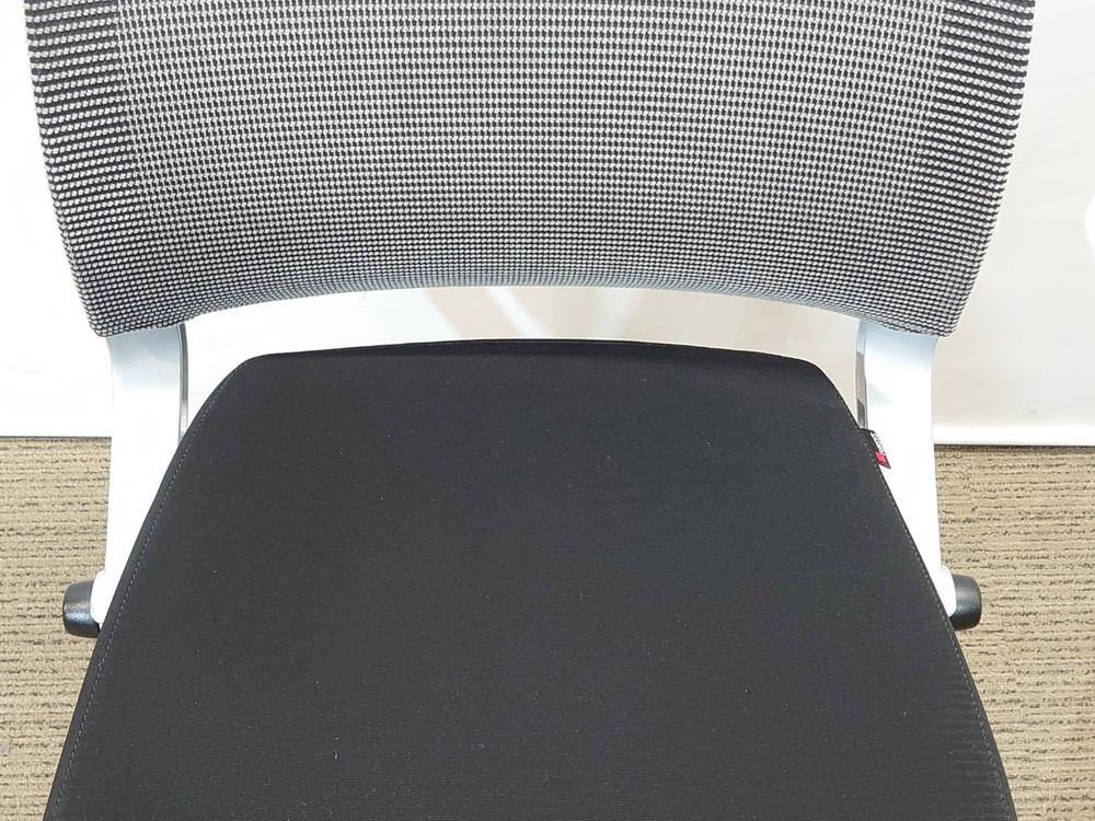 【送料無料 東京地区限定】 4人用 会議セット ミーティングセット オフィステーブル ミーティングテーブル 会議テーブル 会議用テーブル 会議机 W1500×D750×H720 多目的テーブル LION 会議チェア ミーティングチェア FURSYS s4g-00807【中古オフィス家具】【中古】 - 画像 (13)