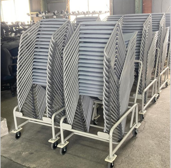 【送料無料 東京地区限定】 【在庫200脚あり】 50脚セット ライオン 会議チェア ミーティングチェア 会議用チェア スタッキングチェア スタックチェア 会議椅子 ミーティング用チェア 会議用椅子 会議イス 多目的チェア オプション ドーリー 【中古オフィス家具】【中古】 - 画像 (7)