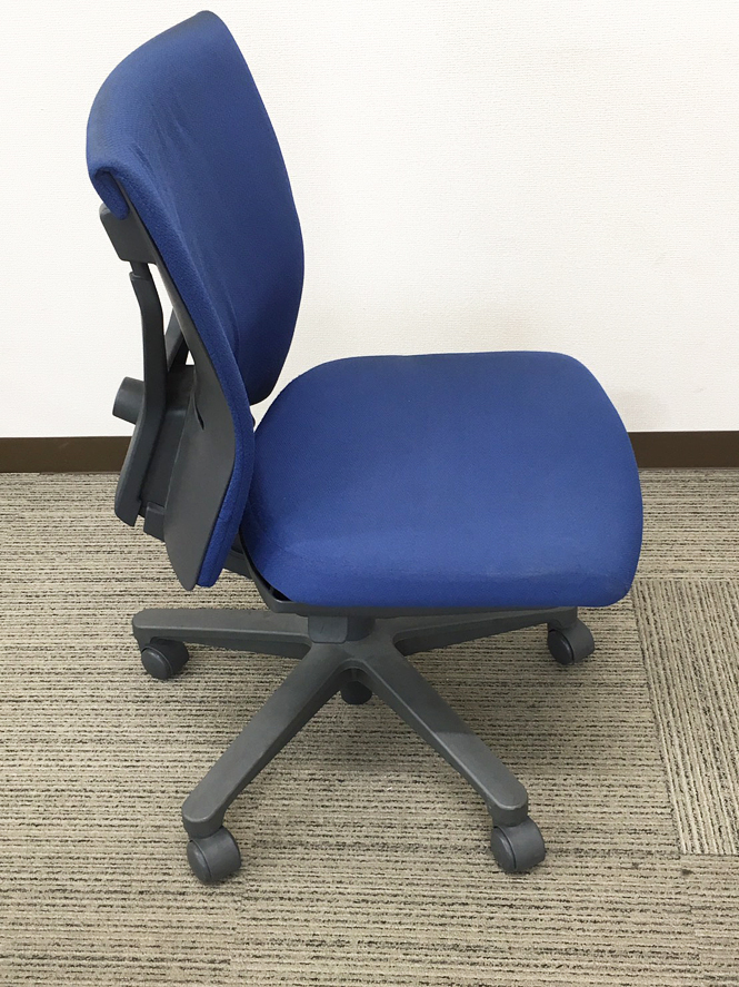 コクヨ トレンザ 国内メーカー品 オフィスチェア デスクチェア 事務チェア ワークチェア PCチェア キャスターチェア【中古オフィス家具】【中古】 - 画像 (2)