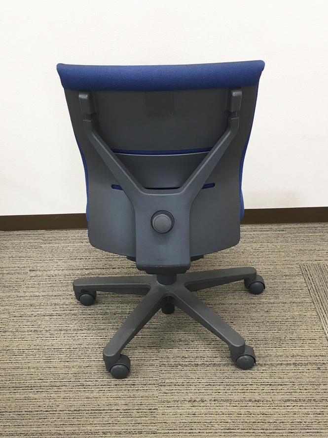 コクヨ トレンザ 国内メーカー品 オフィスチェア デスクチェア 事務チェア ワークチェア PCチェア キャスターチェア【中古オフィス家具】【中古】 - 画像 (3)
