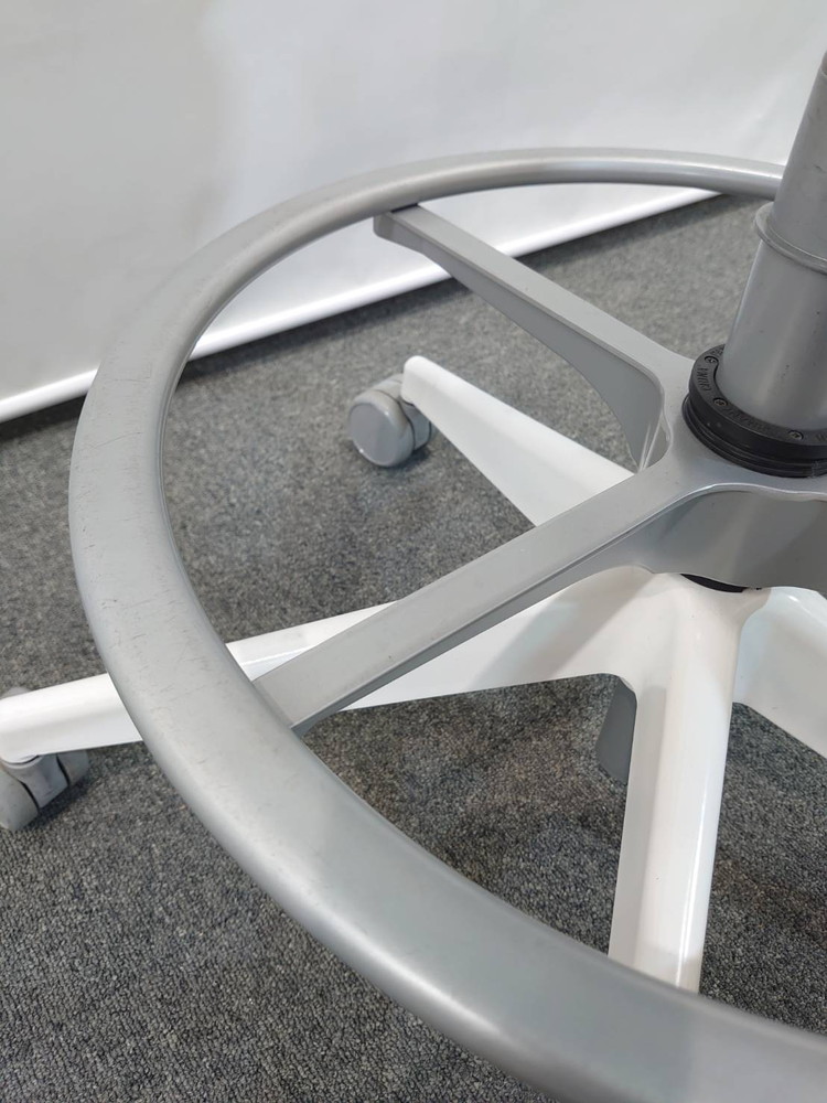 【送料無料 地域限定】エグゼクティブチェア マネジメントチェア ひじ付き 役員チェア 役員用チェア パソコンチェア 事務イス 事務椅子 コビーチェアスチールケース Steelcase Cobi デスクチェア ハイチェア オフィスチェア 事務チェア 肘付き【中古オフィス家具】【中古】 - 画像 (7)