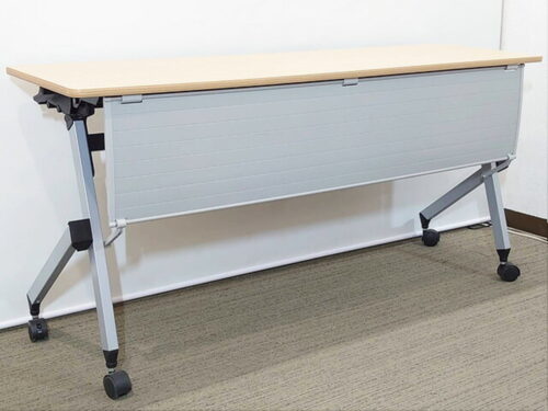 イトーキ スタックテーブル 折りたたみテーブル W1800 D600 H720 折り畳みテーブル ミーティングテーブル 会議テーブル フォールディングテーブル スタッキングテーブル 会議用テーブル THXP-186X-98 【中古オフィス家具】 【中古】