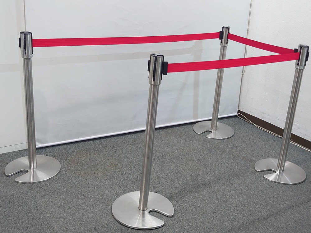 【送料無料 東京地区限定】 【27本入荷】 ベルトパーティション ガイドポール 4本セット 行列 整理 仕切り スタッキング型 パーティション 自立式 自立パーティション ベルトパーテーション リールパーティション TERAMOTO テラモト【中古オフィス家具】【中古】 - 画像 (5)